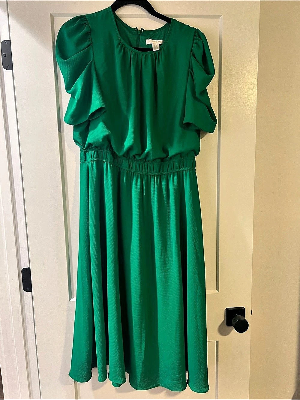 London Times Green Maxi Dress Size 14 Like New